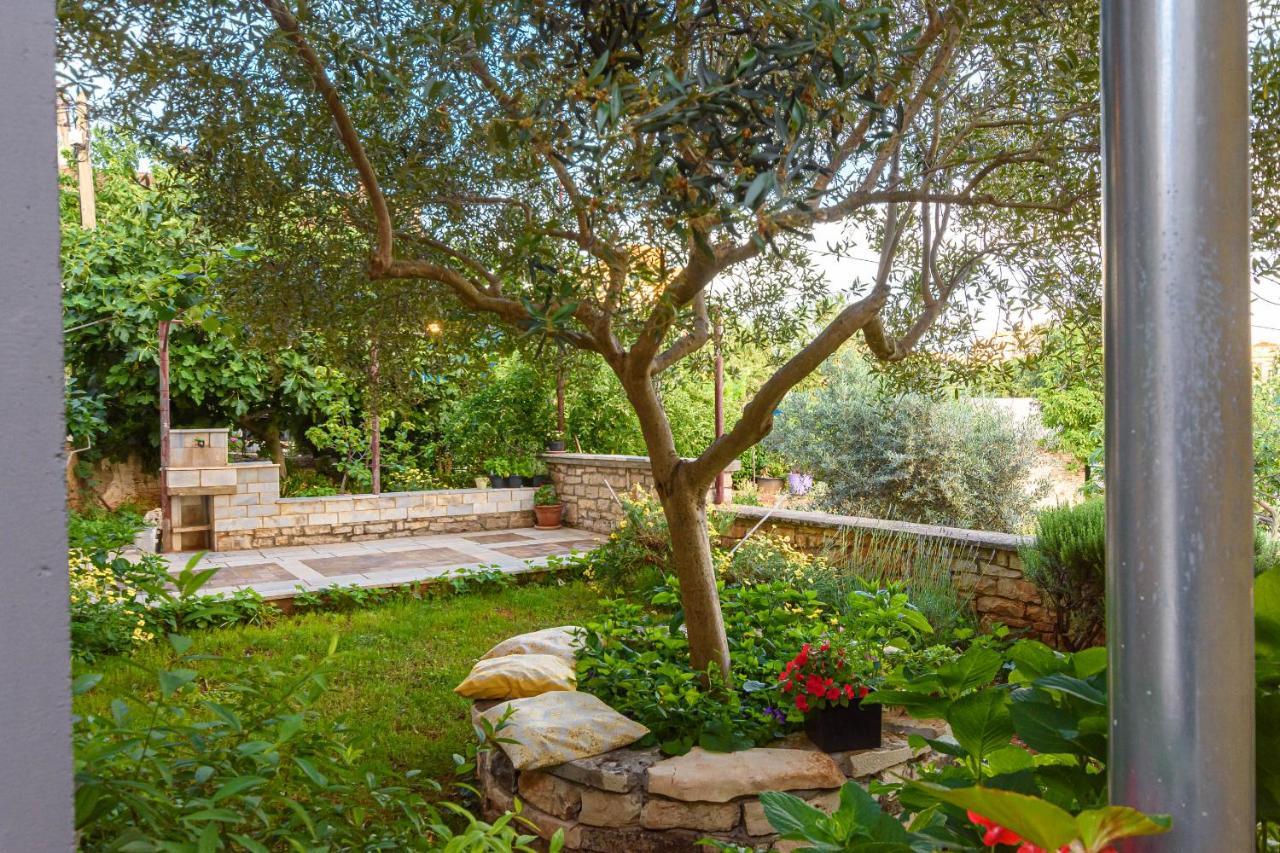 Apartment Macan, Beautiful Green Oasis PUY Exterior foto
